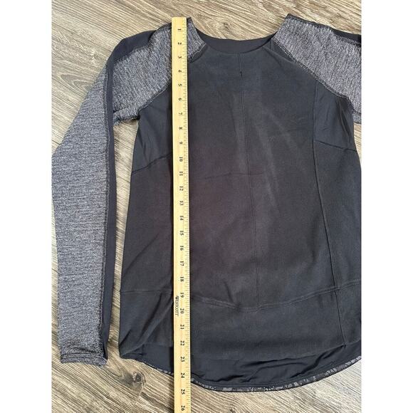 Lululemon Run: Bold In The Cold Long Sleeve size 2 - Picture 2 of 10